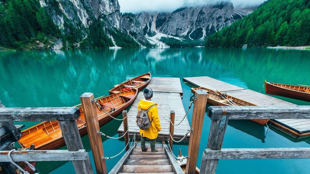 FOTO: Jezero Braies je smaragdový klenot Dolomit